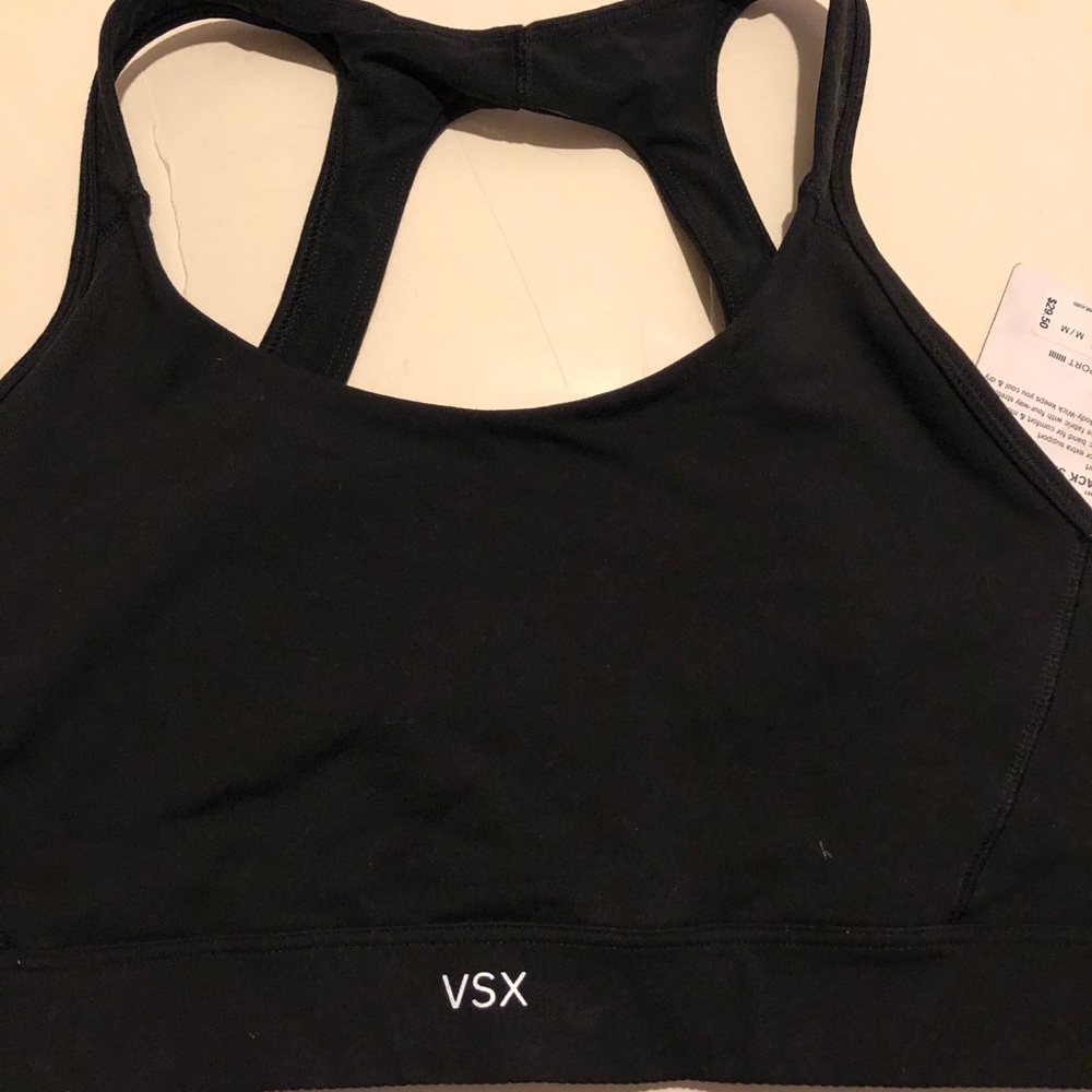 Victoria Secret Sports Bra Size M NWT